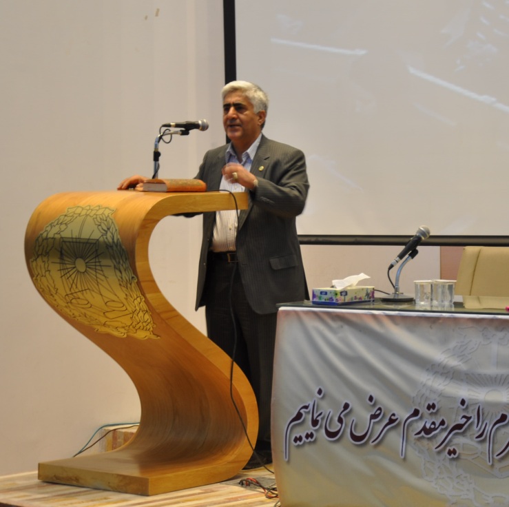 فرهاد رستم شیرازی - رئیس کانون وکلای دادگستری اصفهان