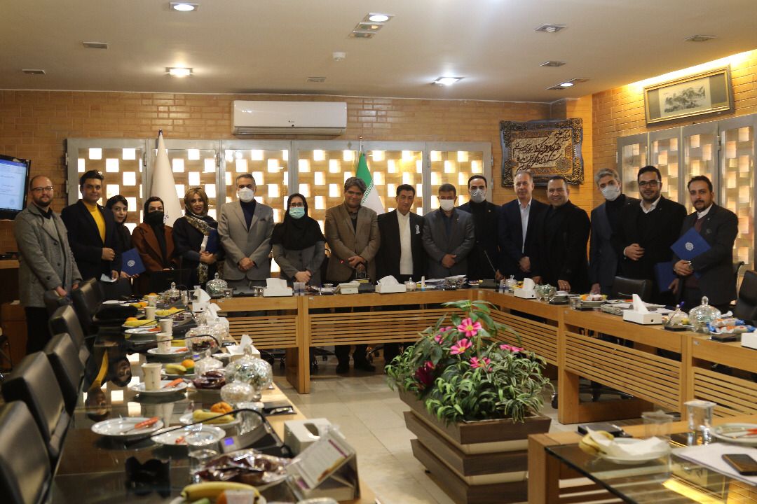 مراسم تجلیل از مسئول و اعضای روابط عمومی سابق کانون وکلای دادگستری اصفهان برگزار شد