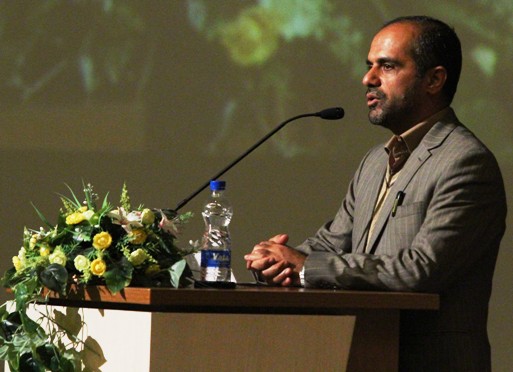 حسینی : " استقلال برای وکیل و جامعه ی وکلا امری ضروری است اما این امر نباید در تقابل با قوه ی قضاییه مطرح گردد."