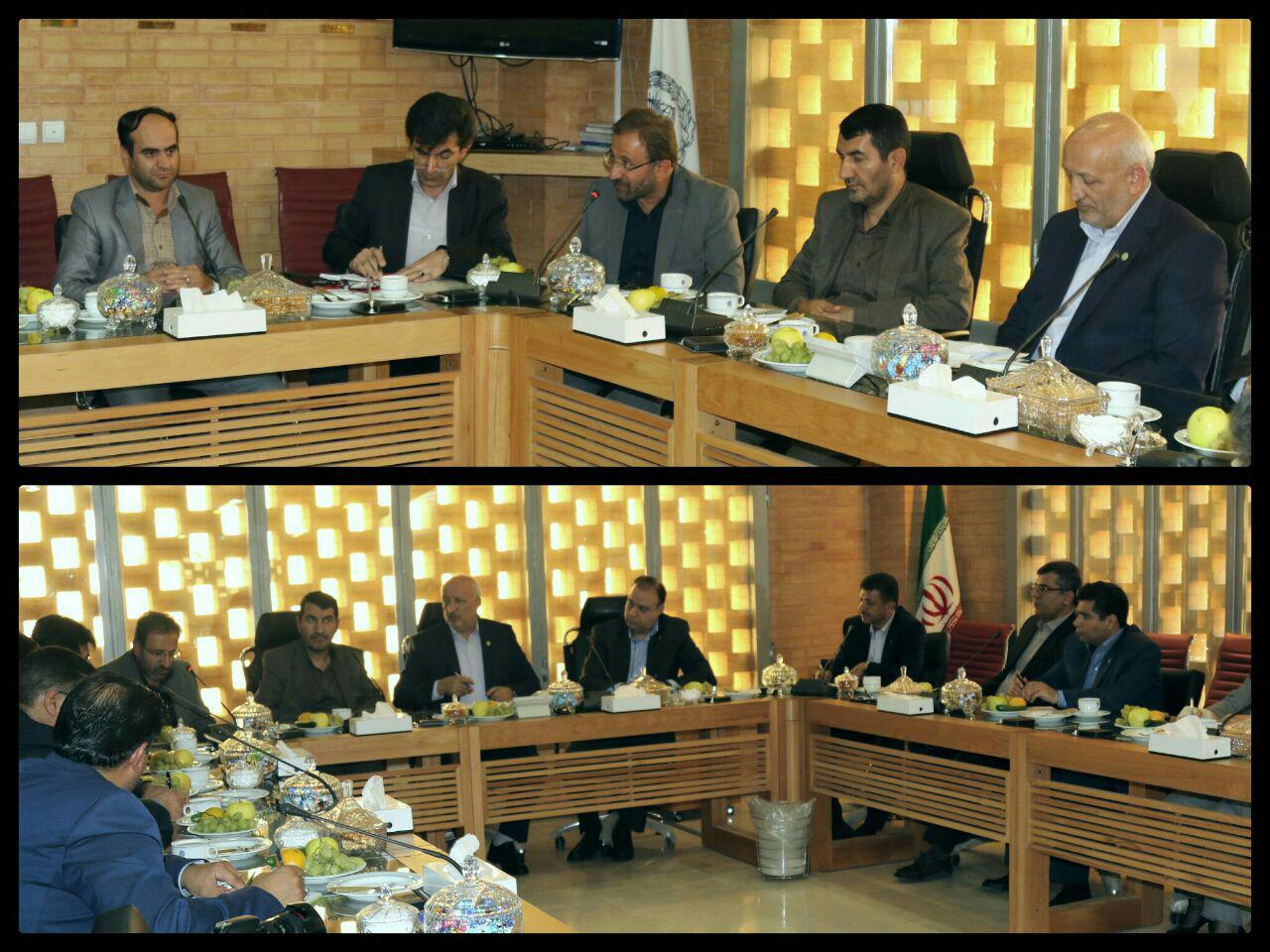 حضور مسئولین سازمان زندانهای استان اصفهان در کانون وکلا - نقش پر رنگ وکیل در کاهش جمعیت کیفری