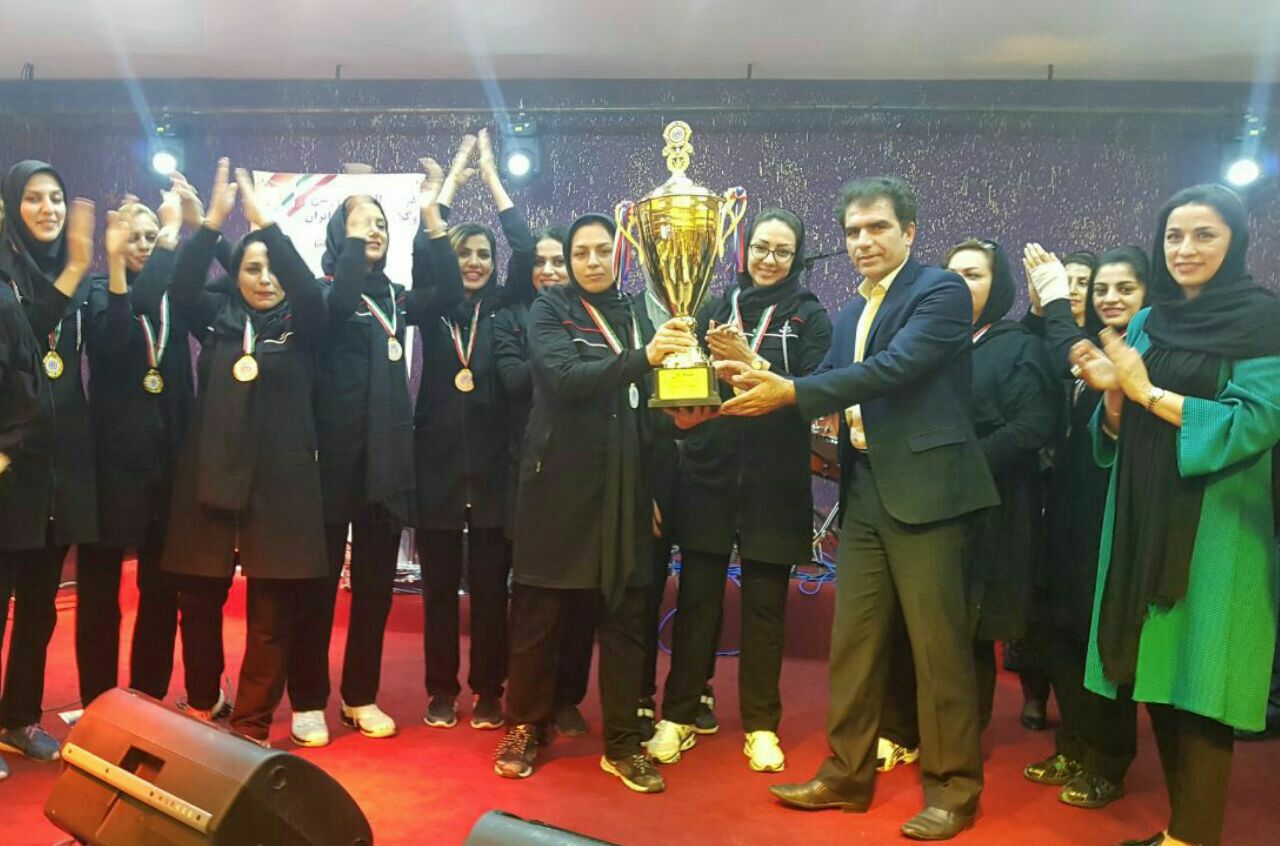 تیم والیبال بانوان کانون وکلای دادگستری اصفهان ، در دومین المپیاد ورزشی وکلای دادگستری کشور ، قهرمان شد.