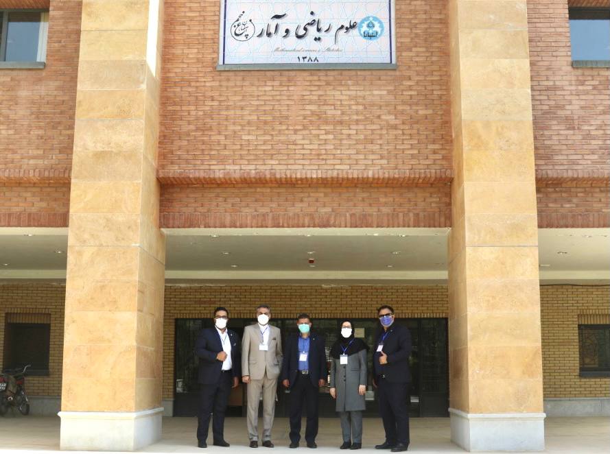 آزمون کارآموزی وکالت در استان اصفهان برگزار شد.