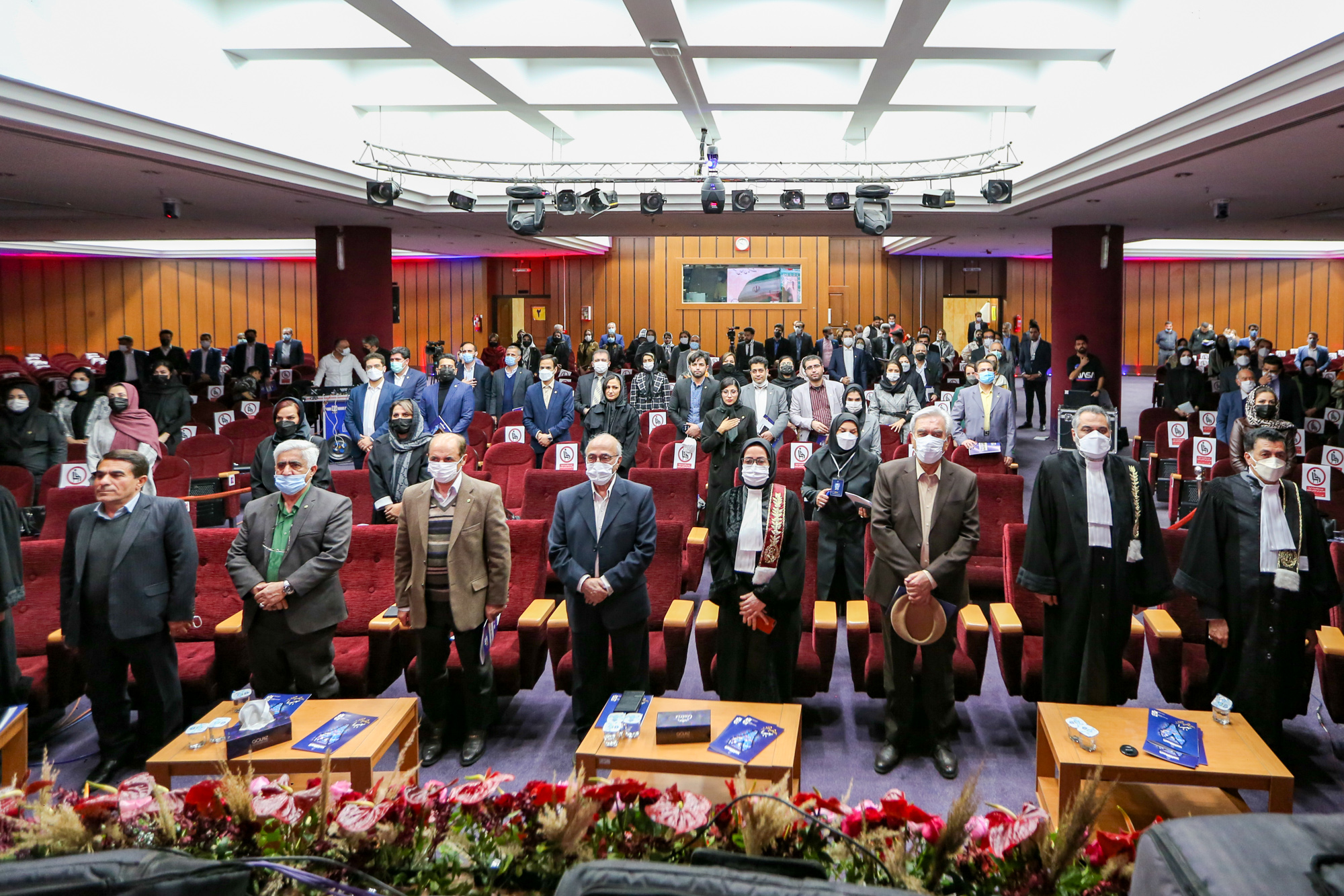 گزارش تصویری/ برگزاری مراسم شصت و نهمین سالگرد استقلال کانون وکلا و روز وکیل مدافع از سوی کانون وکلای اصفهان